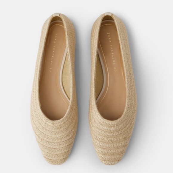Zara Shoes - Zara raffia flats NWT